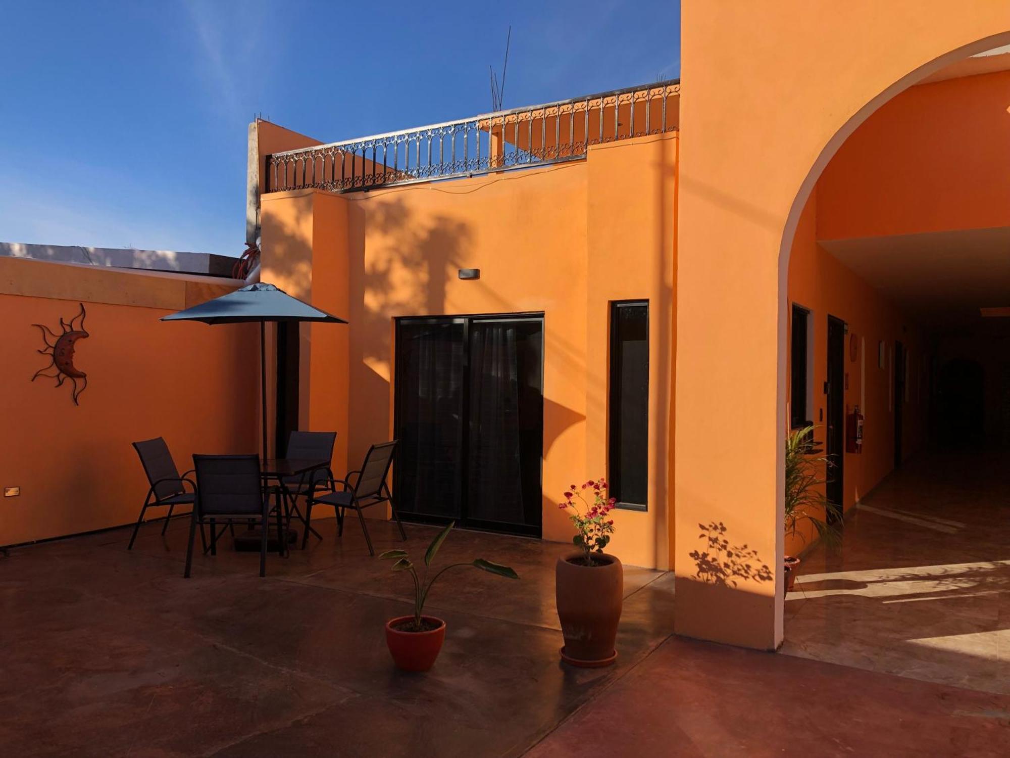 Tres Iguanas Apart Hotel - New, Cozy & Spacious Flats, Short Walk To Beach Loreto  Exteriör bild