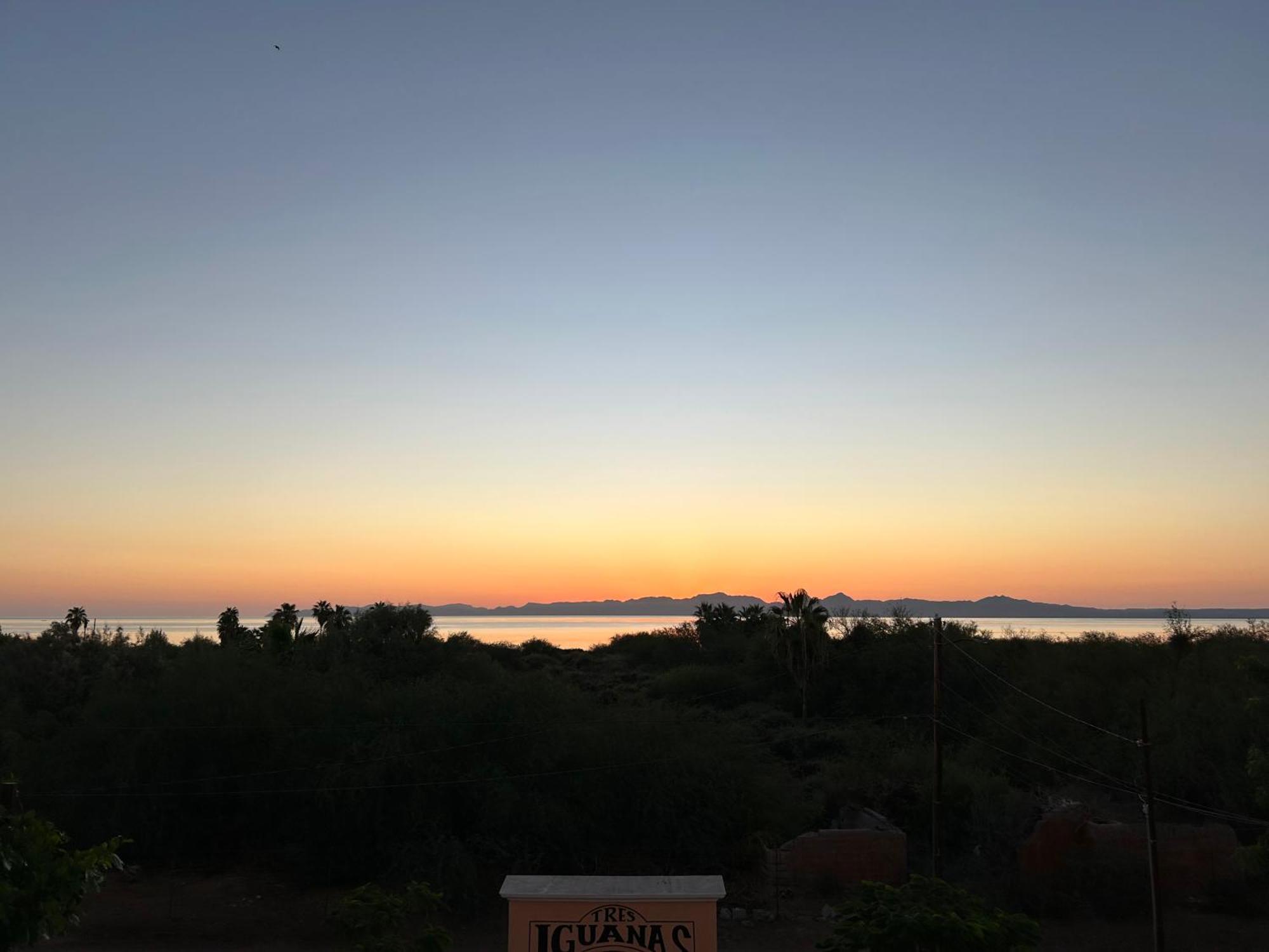 Tres Iguanas Apart Hotel - New, Cozy & Spacious Flats, Short Walk To Beach Loreto  Exteriör bild
