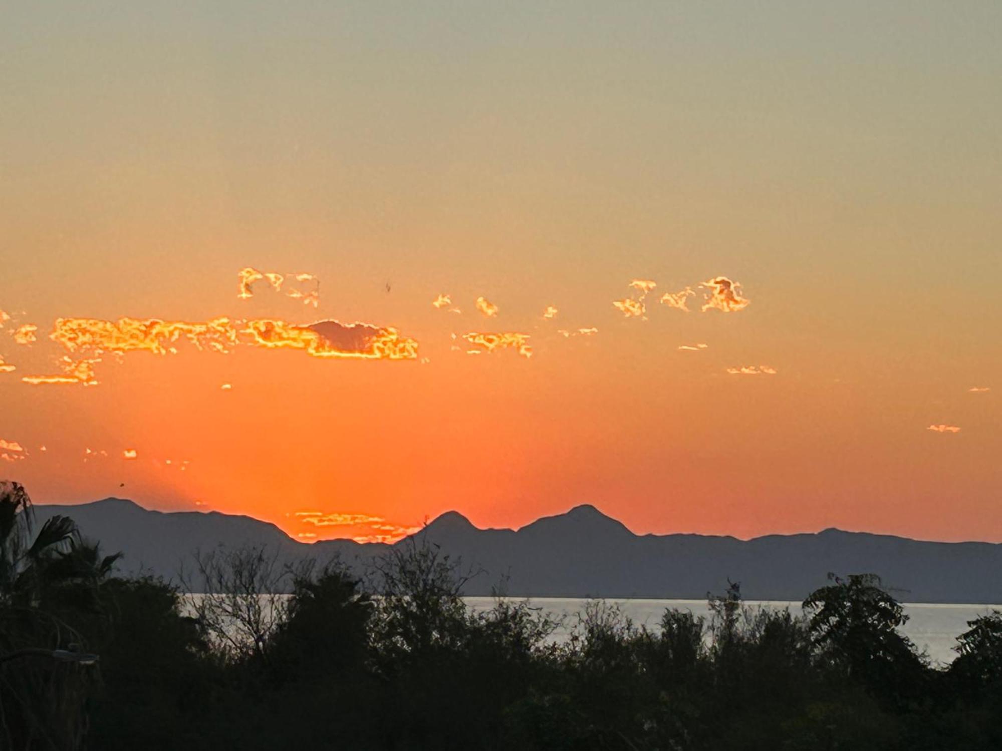 Tres Iguanas Apart Hotel - New, Cozy & Spacious Flats, Short Walk To Beach Loreto  Exteriör bild