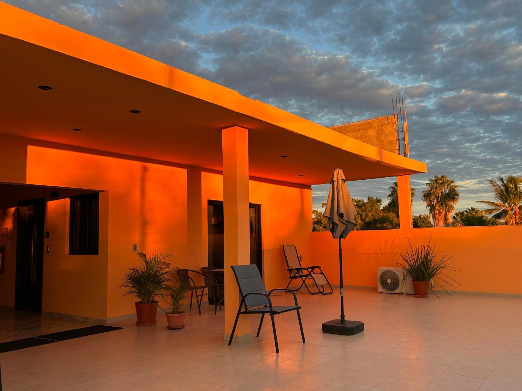 Tres Iguanas Apart Hotel - New, Cozy & Spacious Flats, Short Walk To Beach Loreto  Exteriör bild